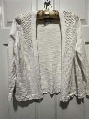 Women’s Croft & Barrow
Cardigan 
Size Medium